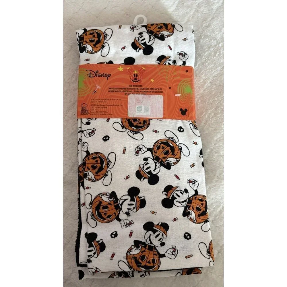 Mickey Mouse Halloween kitchen Towels 3 Pack. Disney, New
